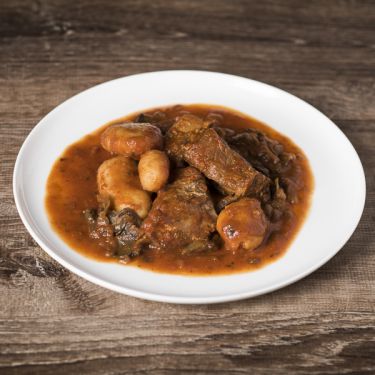 Goulash de veau et pommes de terre